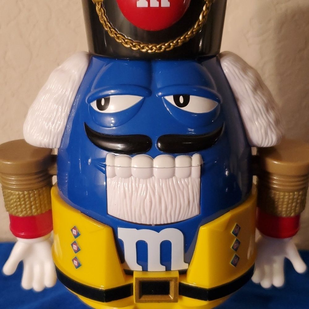 M&M Nutcracker Sweet Candy Dispenser Limited Edition Blue Toy Soldier Holiday - Picture 3 of 13